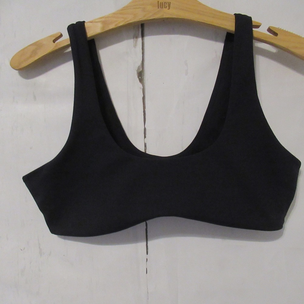 Pepper Wave Sports Bra L Black Scoop Light Impact Wirefree Pullover